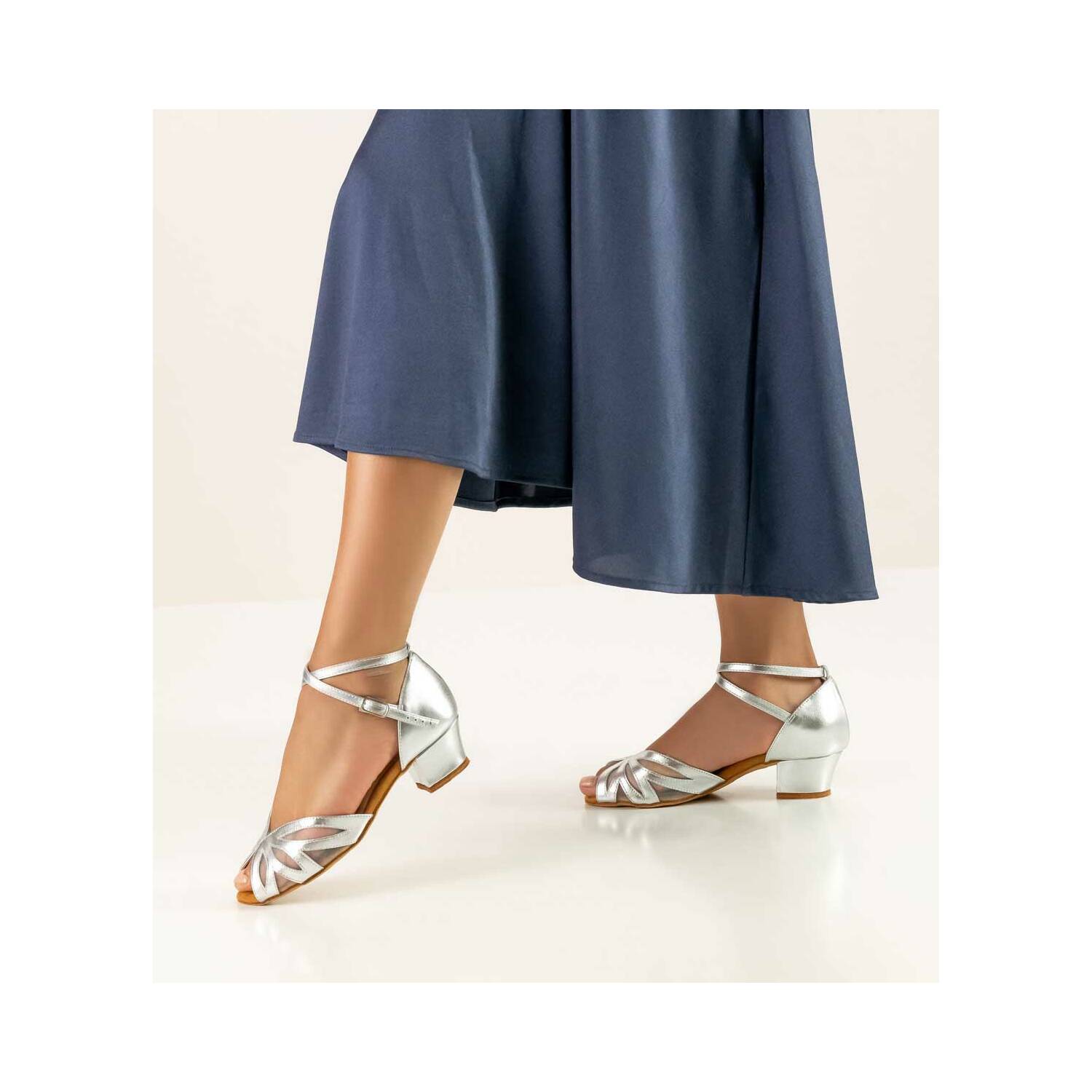 fabienne-von-anna-kern-599-35