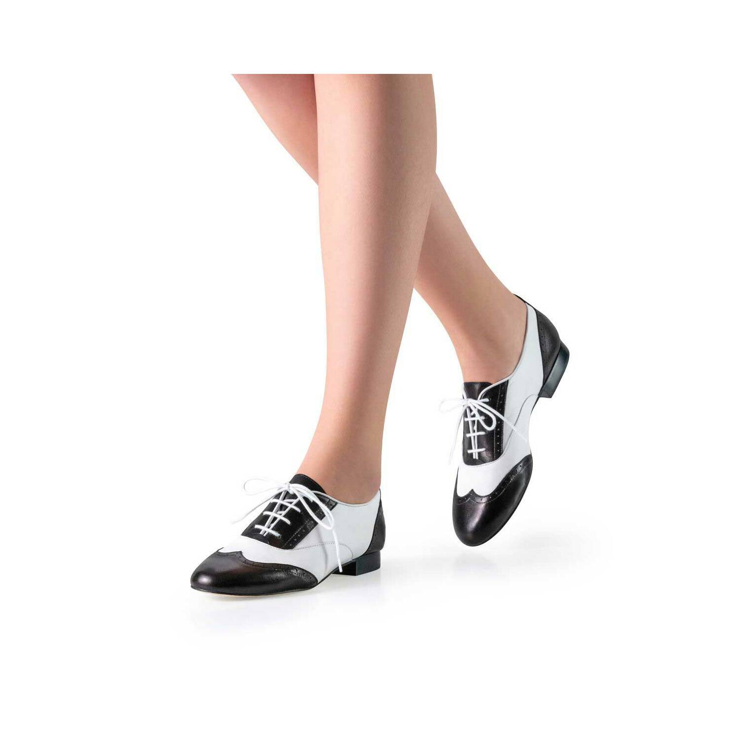 strassen-tanzschuhe-taylor-werner-kern