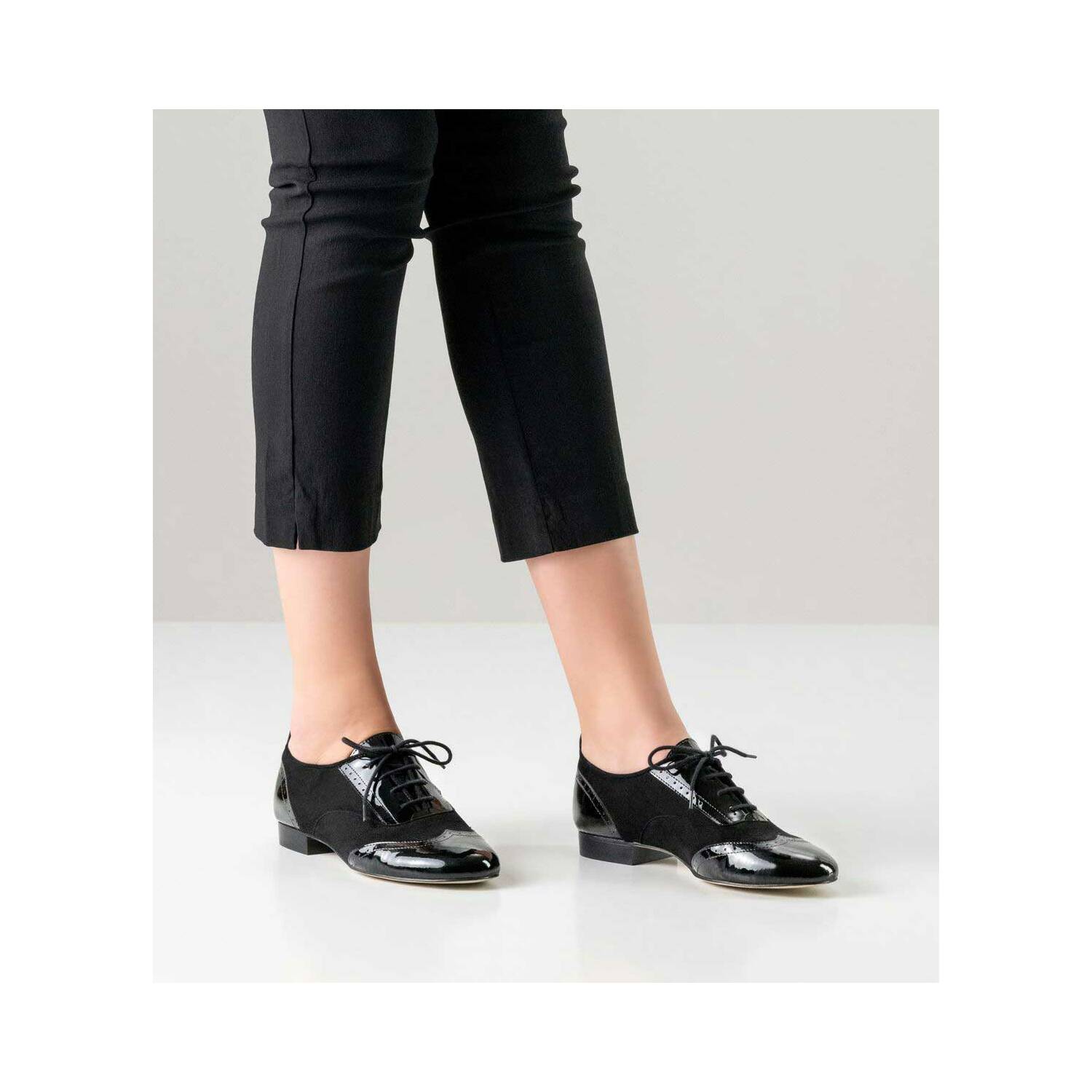 taylor-LS-nappa-schwarz-lack-werner-kern