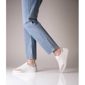 Helle Sportschuhe und Tanzsneaker von Anna Kern 7020 Suny