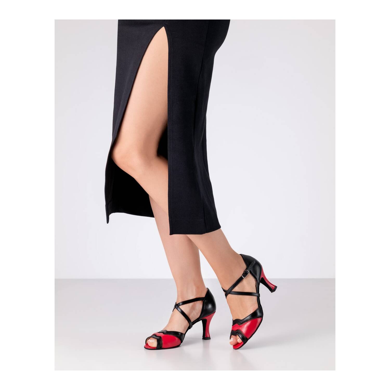 Werner Kern Portia 6,5 schwarz-rot 4,5 = 38