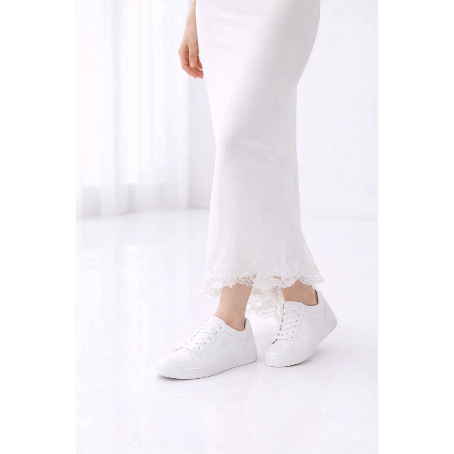 Weicher Braut-Sneaker für bequemes Tanzen