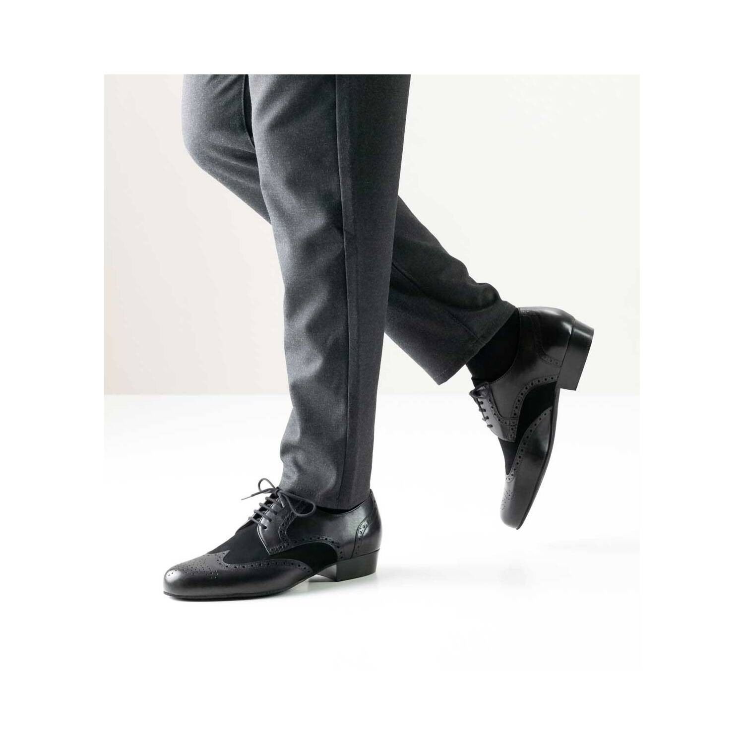 schwarze-tanzschuhe-werner-kern-udine-28023