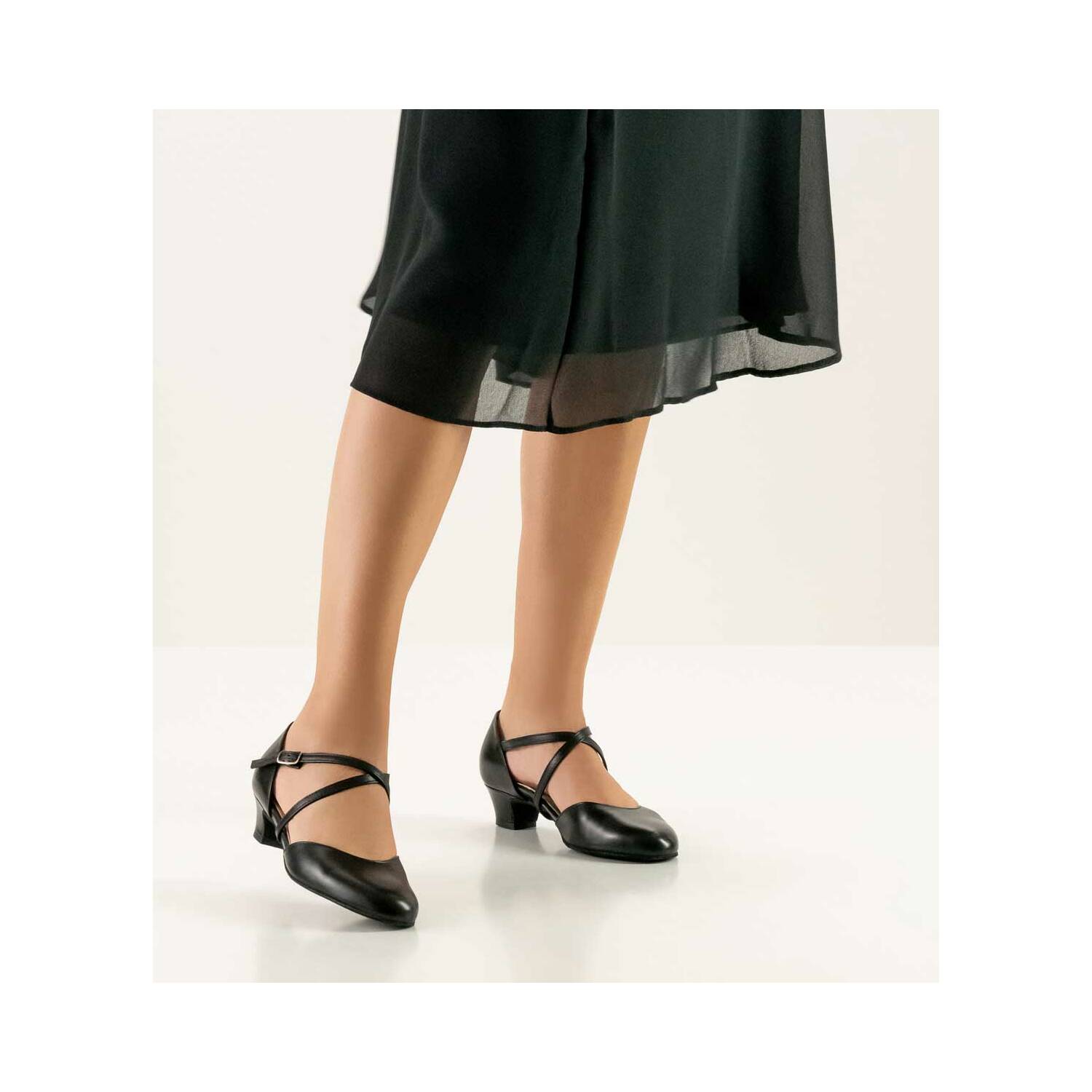 werner-kern-tanzschuhe-felice-schwarz